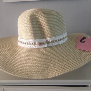 Juicy Couture beach hat, NWT